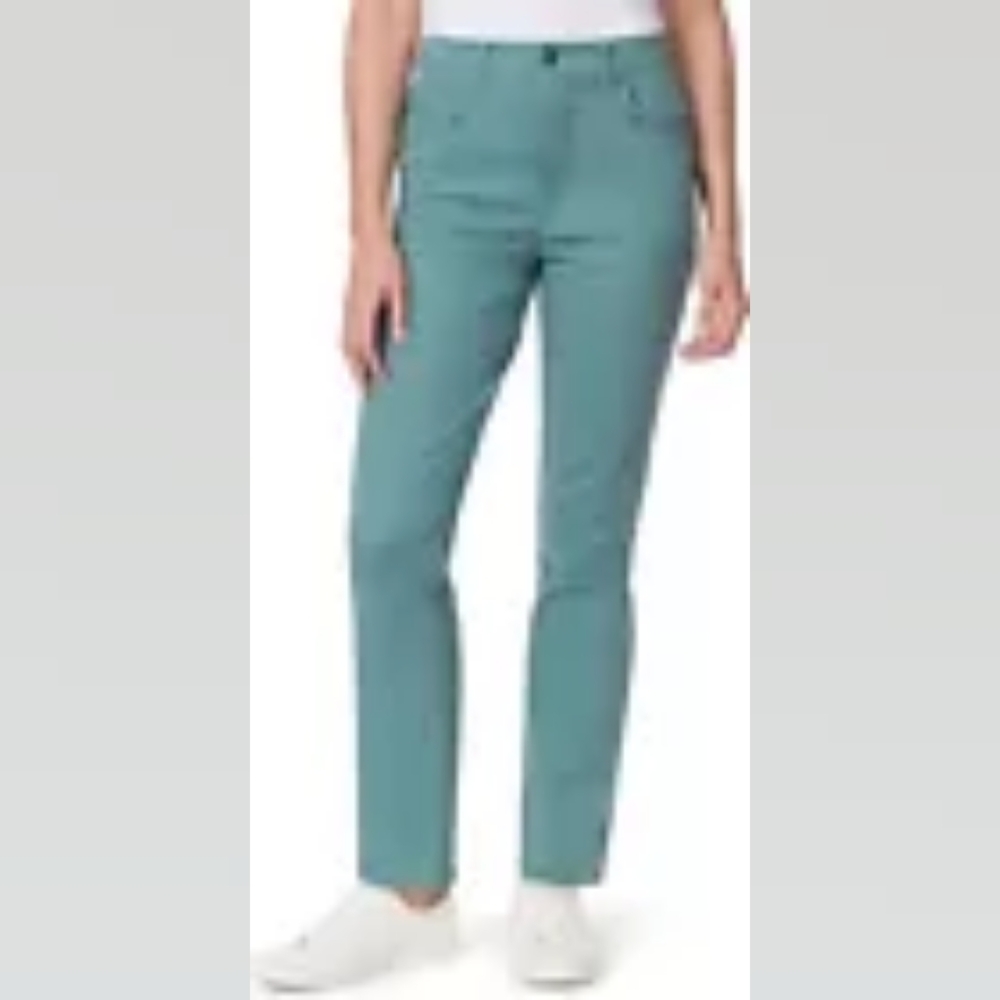 Gloria Vanderbilt Blue Straight Leg Jeans